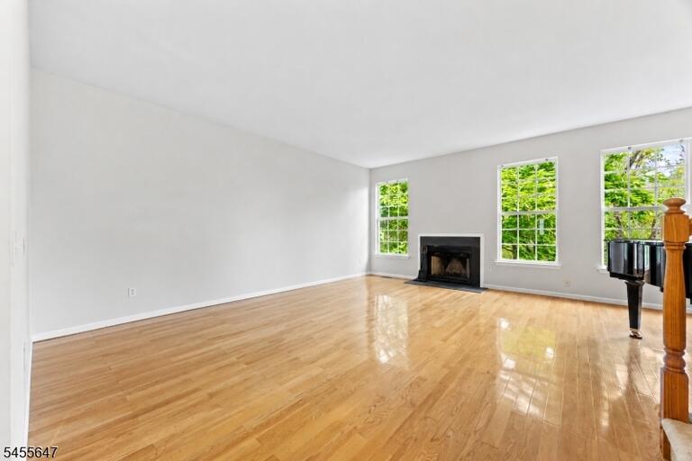 Property listing MLS 4049277 photo 6