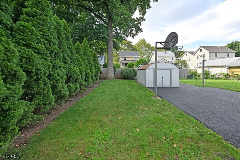 Property listing MLS 4049305 photo 5