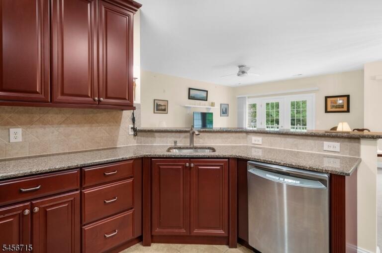 Property listing MLS 4049310 photo 7