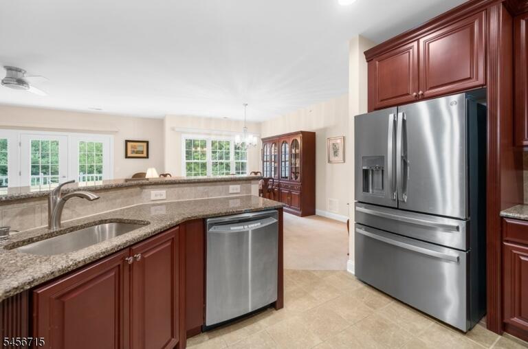 Property listing MLS 4049310 photo 8
