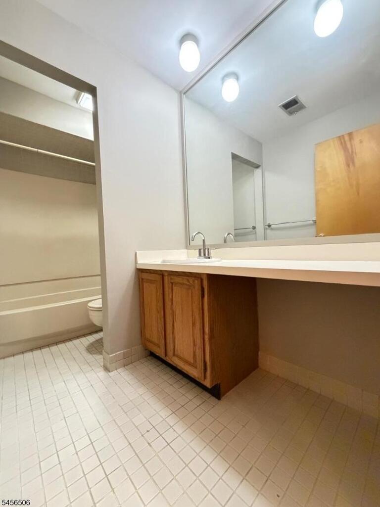 Property listing MLS 4049321 photo 16