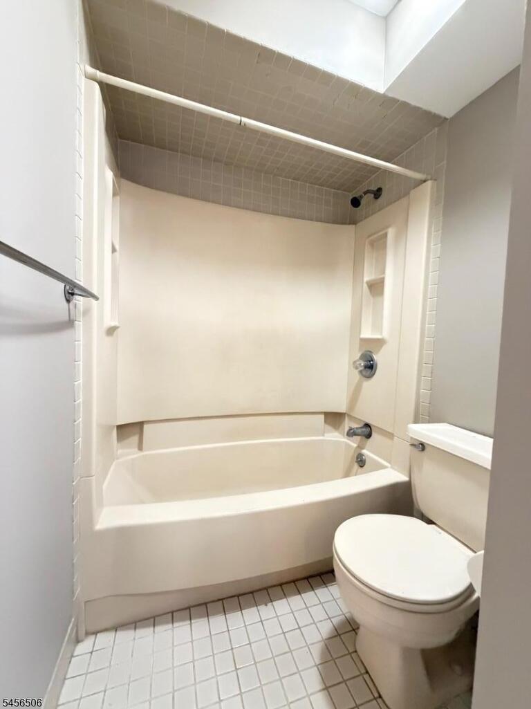 Property listing MLS 4049321 photo 17