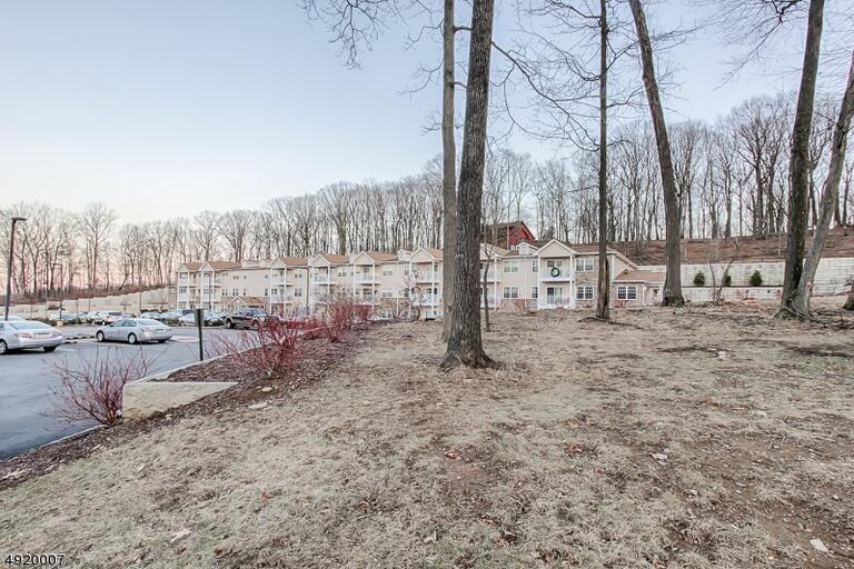 Property listing MLS 4049331 photo 14