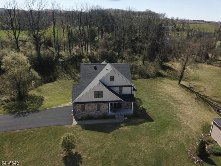 Property listing MLS 4049334 photo 3