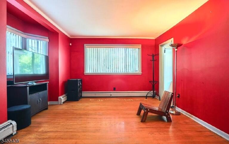 Property listing MLS 4049338 photo 6