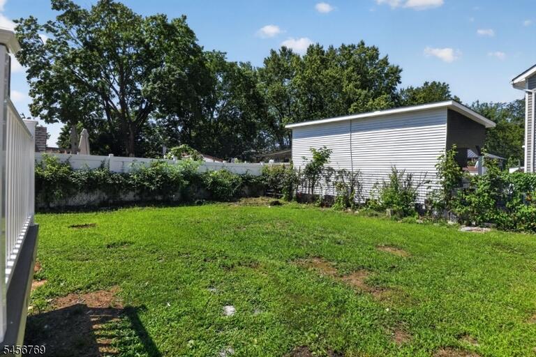 Property listing MLS 4049355 photo 19