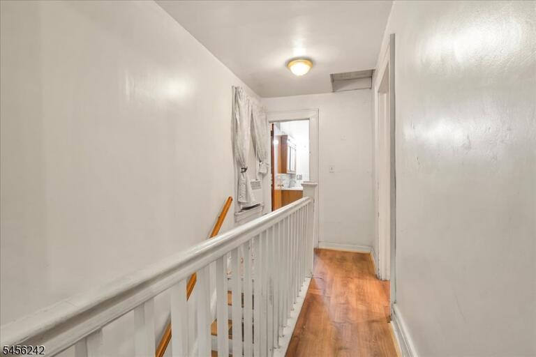 Property listing MLS 4049365 photo 11