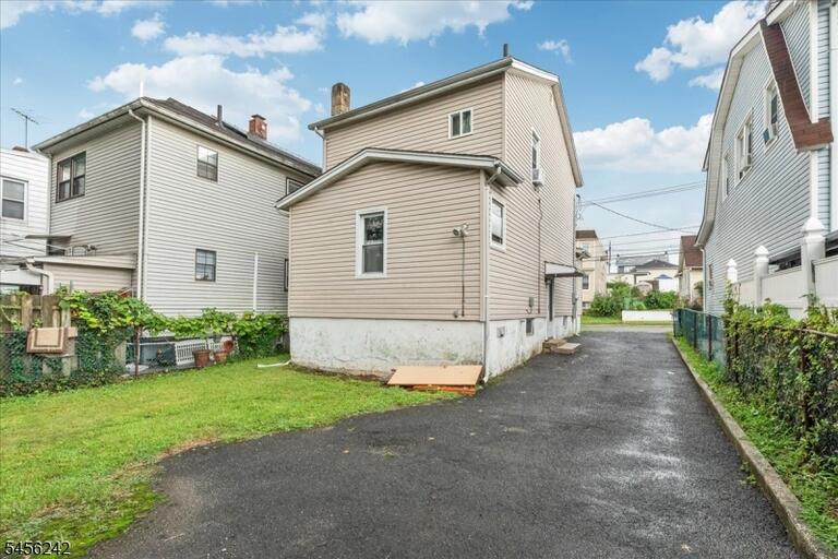 Property listing MLS 4049365 photo 25