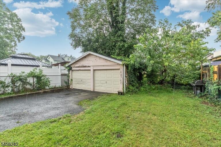 Property listing MLS 4049365 photo 26