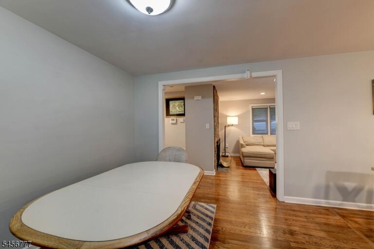 Property listing MLS 4049370 photo 10
