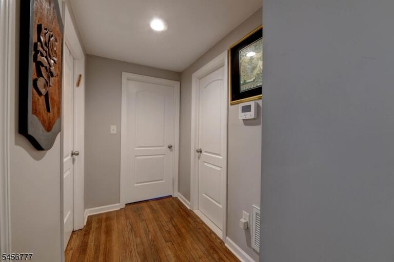 Property listing MLS 4049370 photo 11