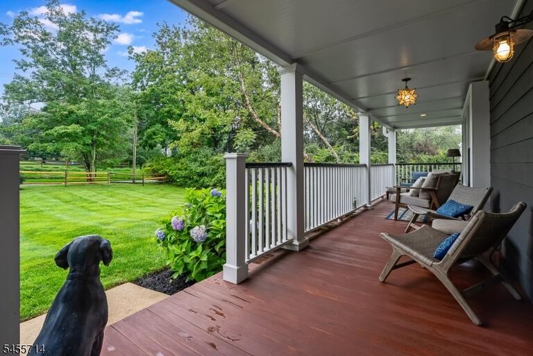 Property listing MLS 4049371 photo 4