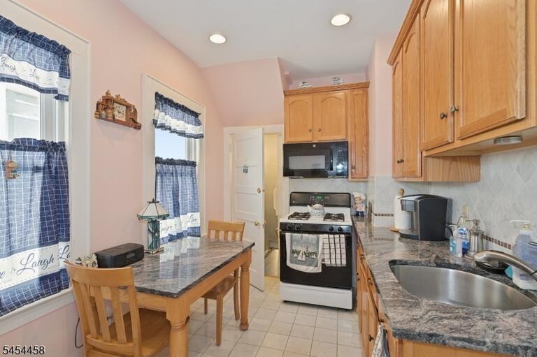 Property listing MLS 4049377 photo 14