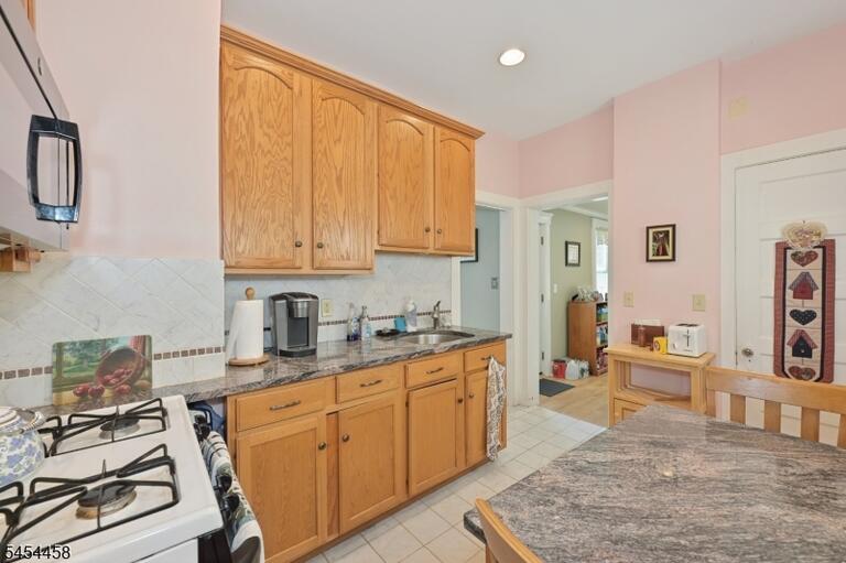 Property listing MLS 4049377 photo 15