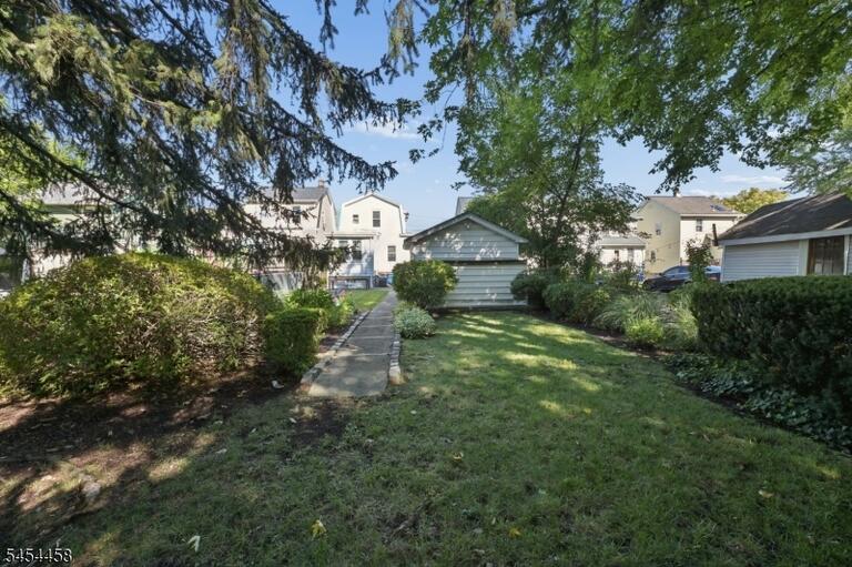 Property listing MLS 4049377 photo 5