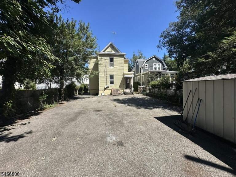 Property listing MLS 4049382 photo 4