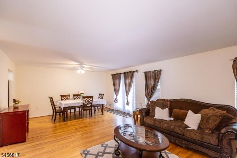 Property listing MLS 4049399 photo 13