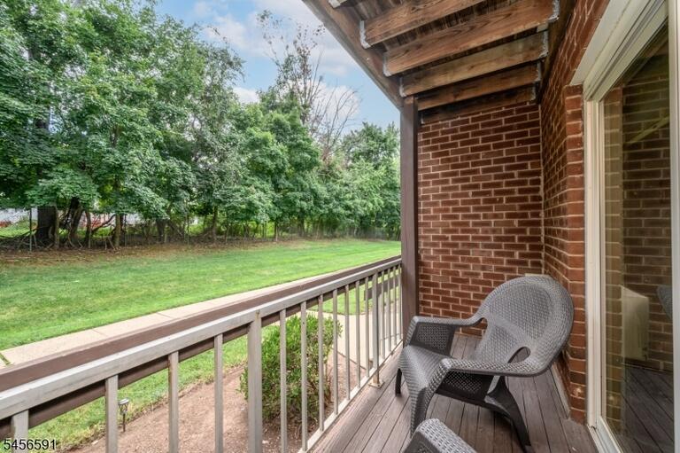 Property listing MLS 4049402 photo 14