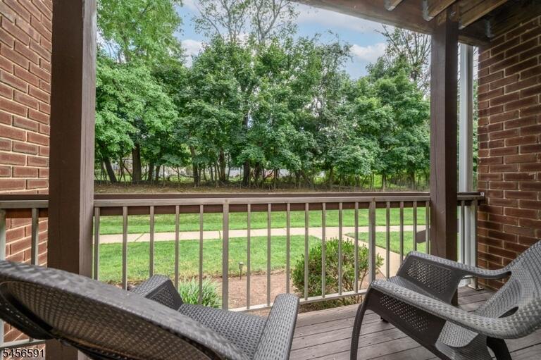 Property listing MLS 4049402 photo 18