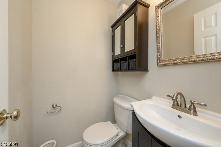Property listing MLS 4049402 photo 24