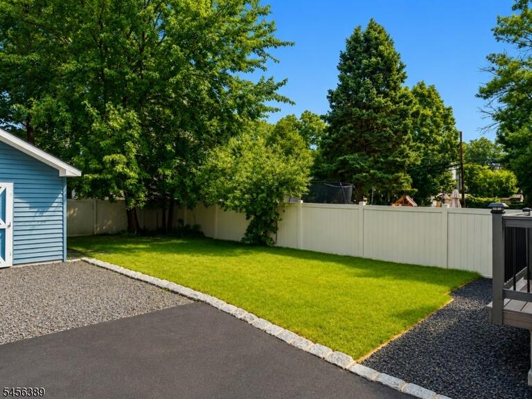 Property listing MLS 4049412 photo 36