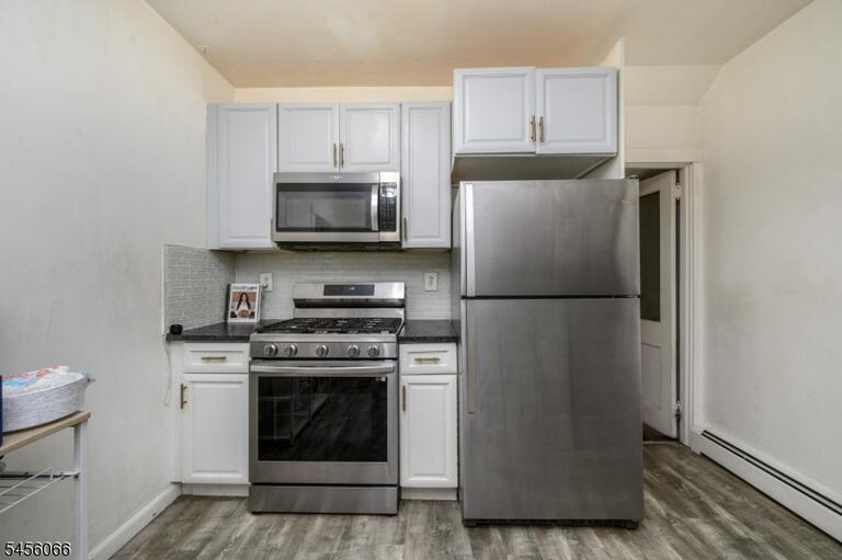 Property listing MLS 4049419 photo 12