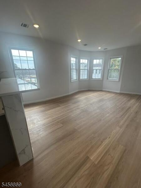 Property listing MLS 4049447 photo 2