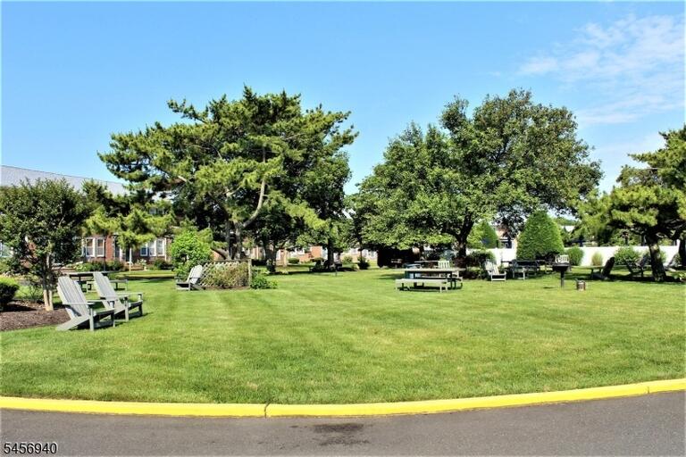 Property listing MLS 4049511 photo 13