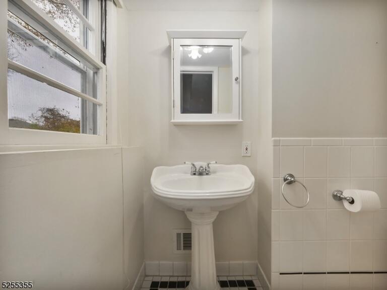 Property listing MLS 4049524 photo 20