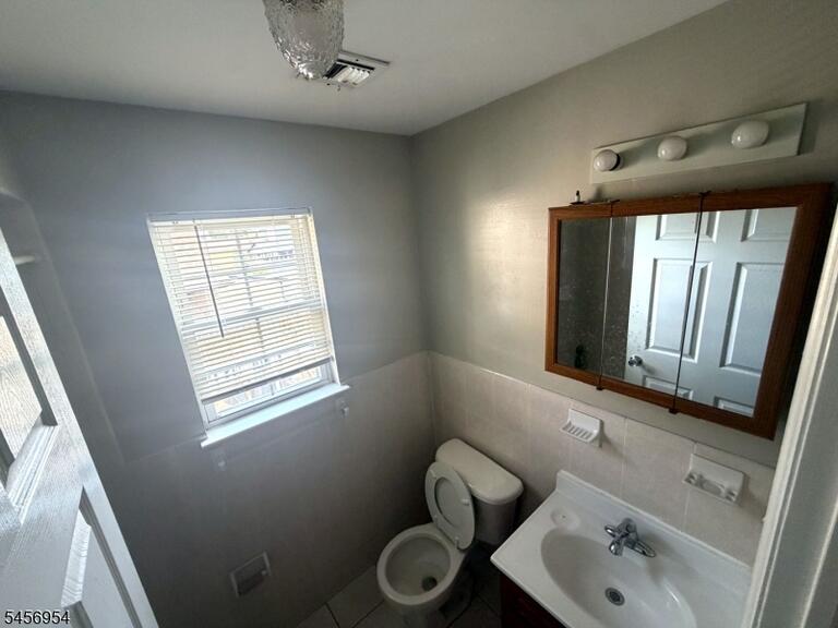 Property listing MLS 4049532 photo 7