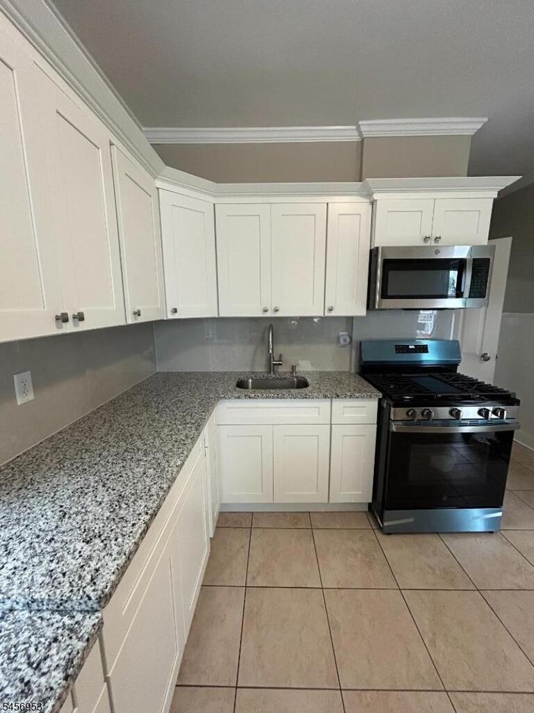 Property listing MLS 4049538 photo 3