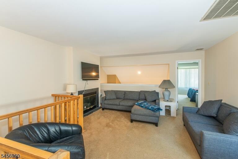 Property listing MLS 4049539 photo 22