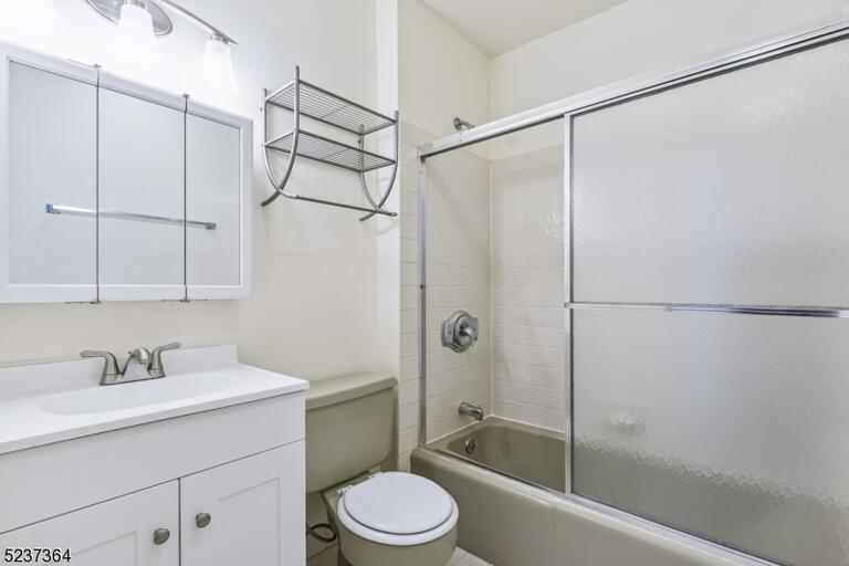 Property listing MLS 4049552 photo 12