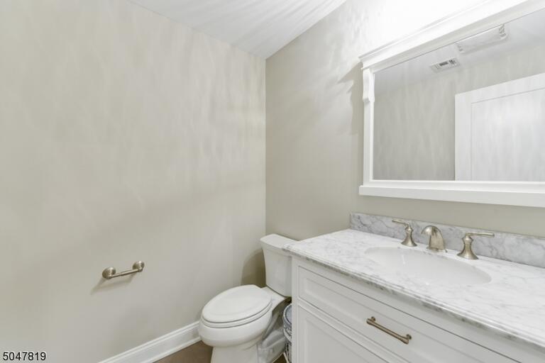 Property listing MLS 4049553 photo 17
