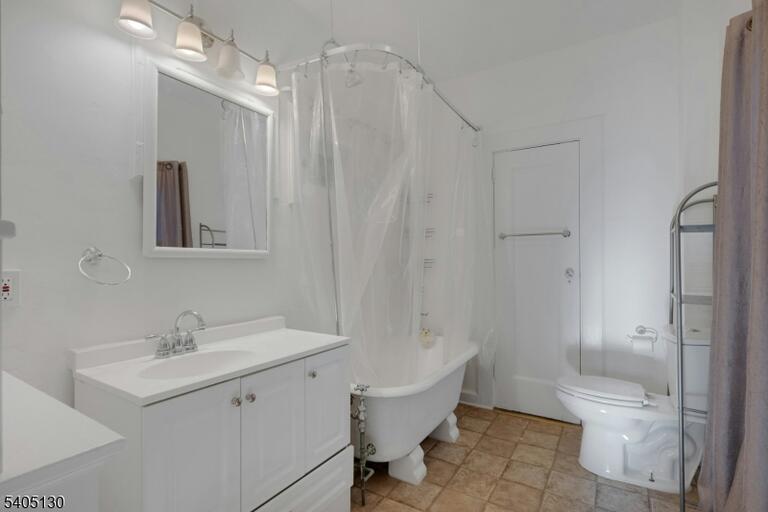 Property listing MLS 4049564 photo 18