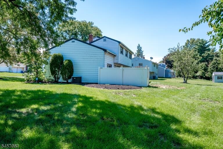 Property listing MLS 4049600 photo 15
