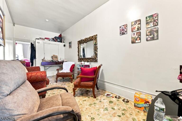 Property listing MLS 4049643 photo 18