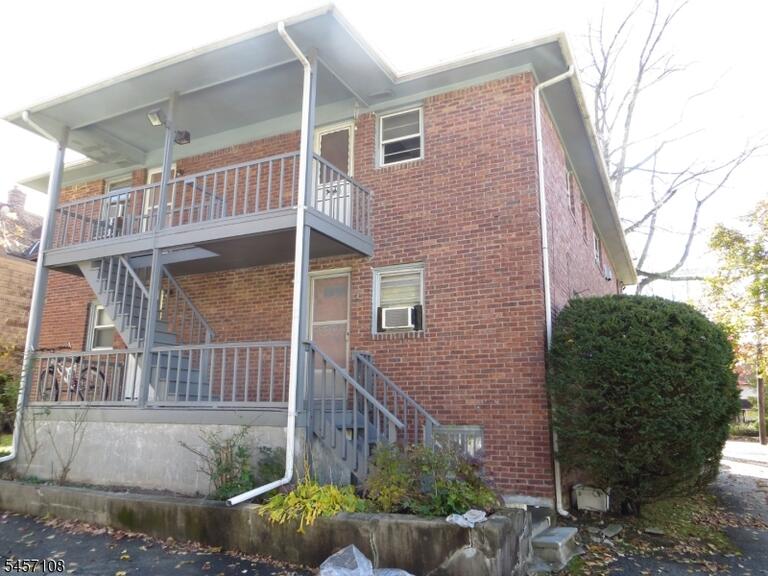 Property listing MLS 4049655 photo 4