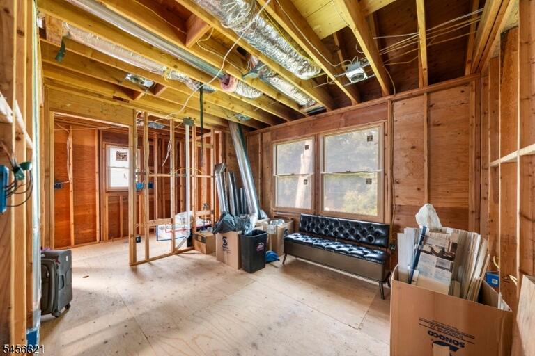 Property listing MLS 4049661 photo 11