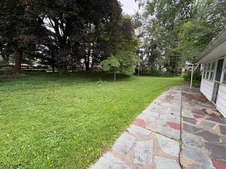 Property listing MLS 4049757 photo 15