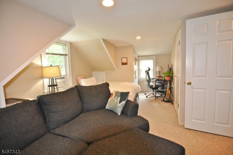 Property listing MLS 4049777 photo 10