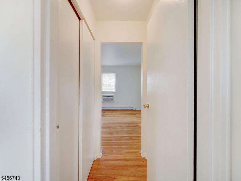 Property listing MLS 4049796 photo 14