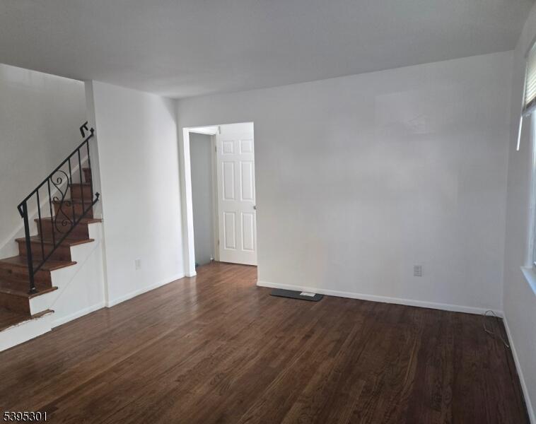 Property listing MLS 4049801 photo 9