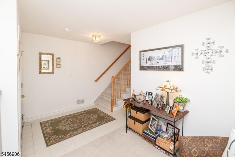 Property listing MLS 4049805 photo 4