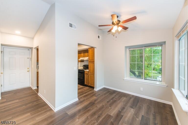 Property listing MLS 4049807 photo 7