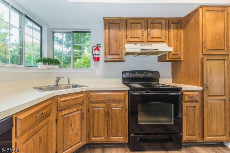 Property listing MLS 4049807 photo 9