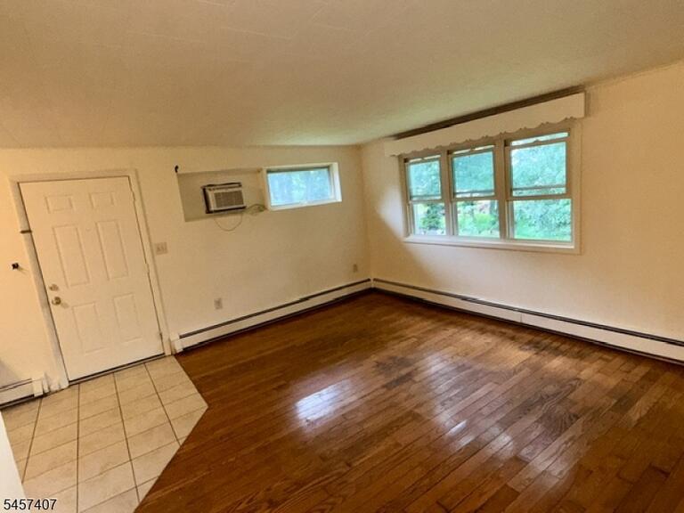 Property listing MLS 4049817 photo 5