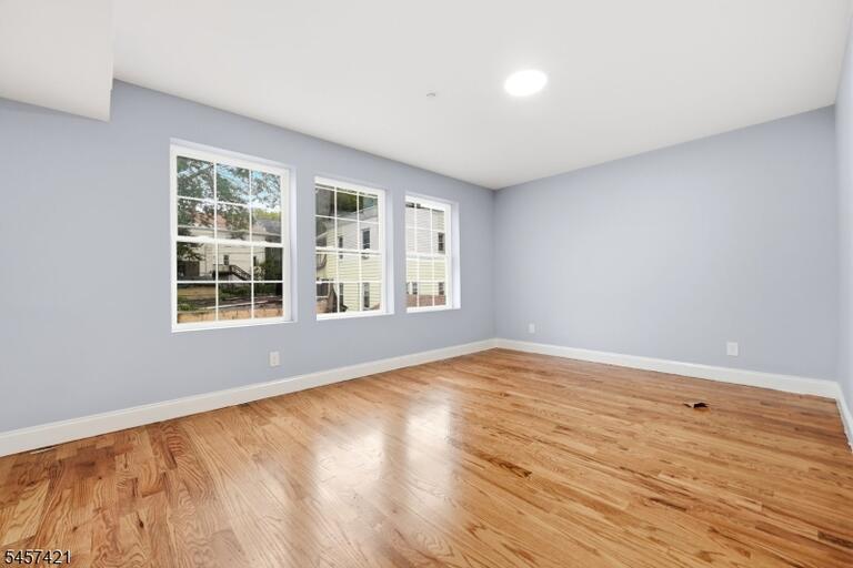 Property listing MLS 4049823 photo 15
