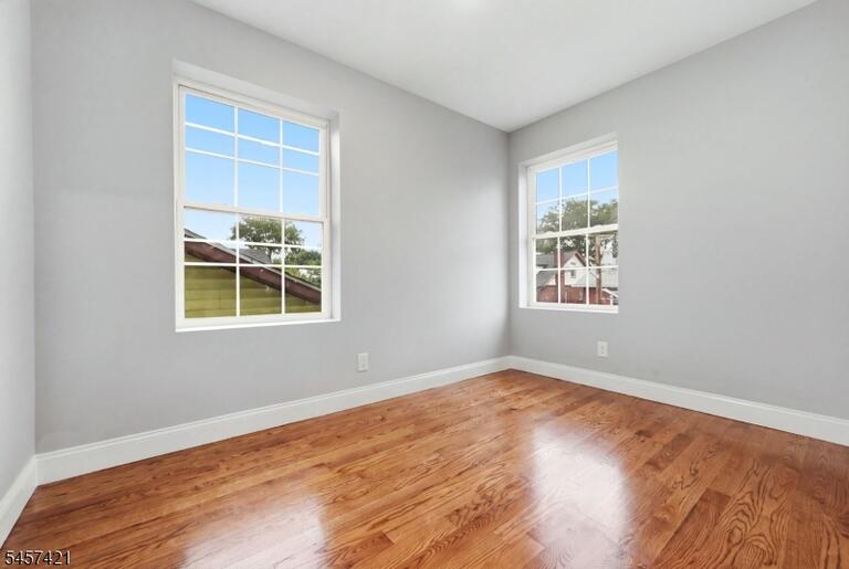 Property listing MLS 4049823 photo 17