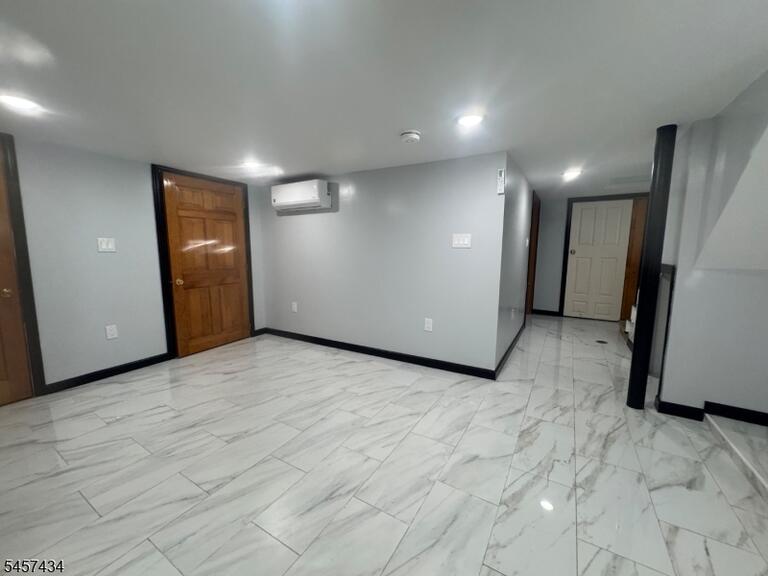 Property listing MLS 4049850 photo 32